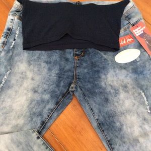 MATERNITY DENIM DISTRESSED JEANS